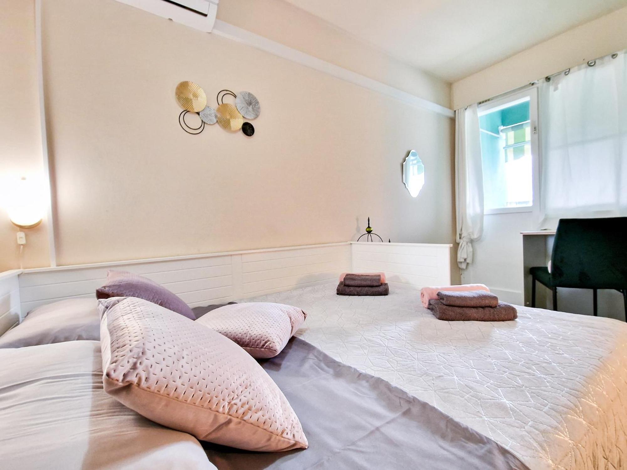 Mobius - Cozy Bacvice Apartment Spalato Esterno foto